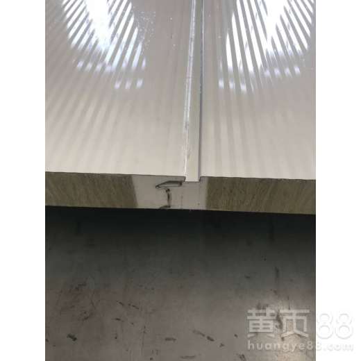 鹤岗聚氨酯夹芯板厂家