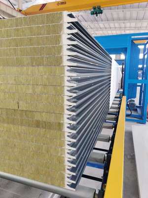 江苏纯平岩棉与聚氨酯夹芯板价格解析