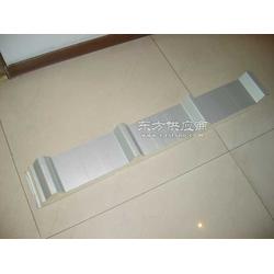 宝钢镀铝锌聚氨酯夹芯板 卓越性能与广泛应用